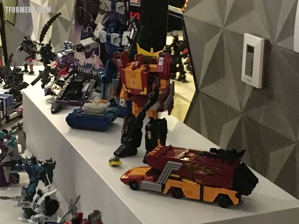 SDCC 2017   Power Of The Primes Photos From The Hasbro Breakfast Rodimus Prime Darkwing Dreadwind Jazz More  (51 of 105)